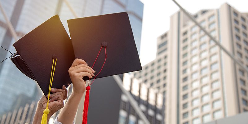 التقديم-على-الجامعات.jpg